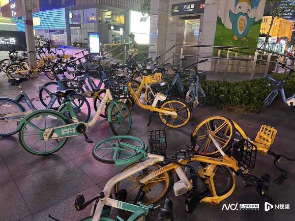 东莞共享单车有哪些?上千辆共享单车躺“坟场”