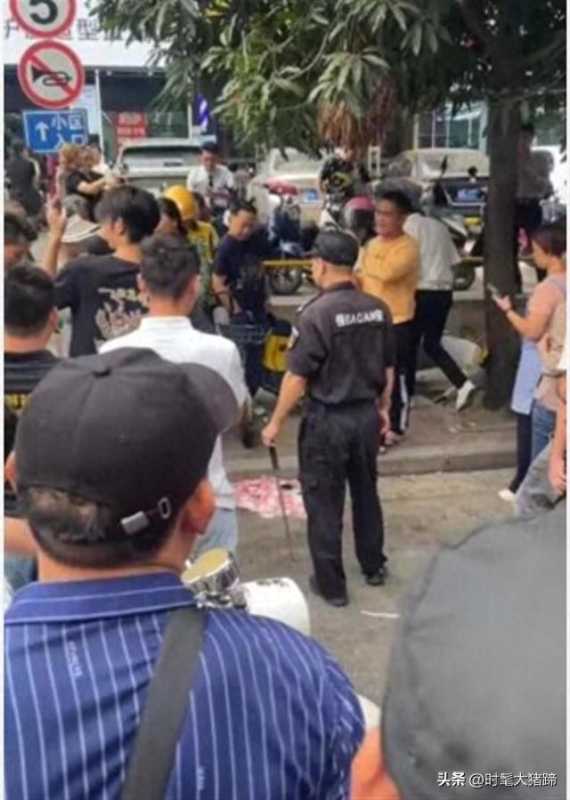 市民取款40万当街遭抢劫？警方辟谣