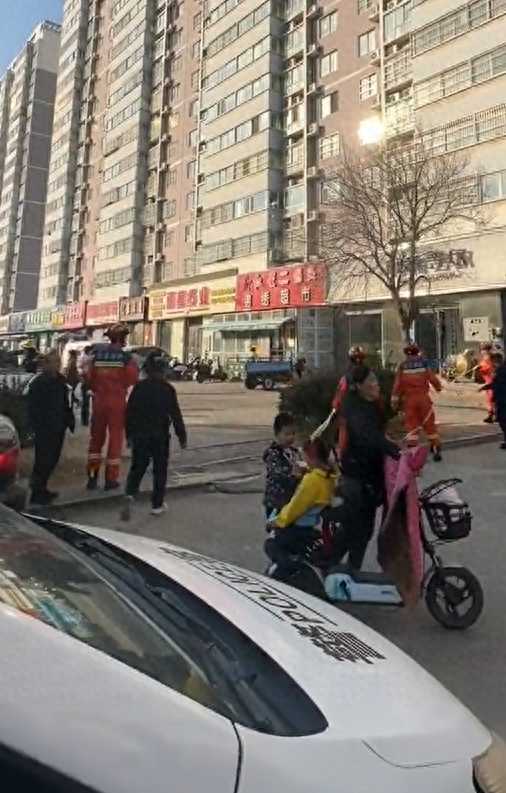 女子疑坠楼身亡：孩子刚出生不久